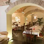 Plaza Grande מלון