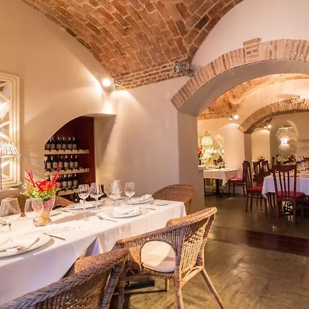 Plaza Grande فندق زافرا